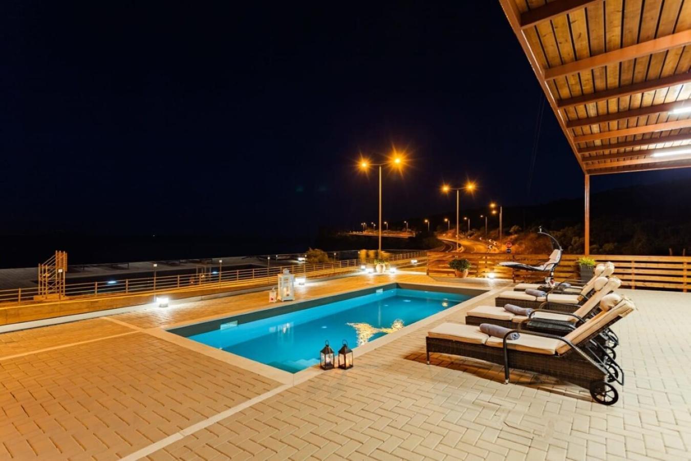 Seaside Summer Bliss - Aurora Luxury Pool Paradise Petalídhion 外观 照片