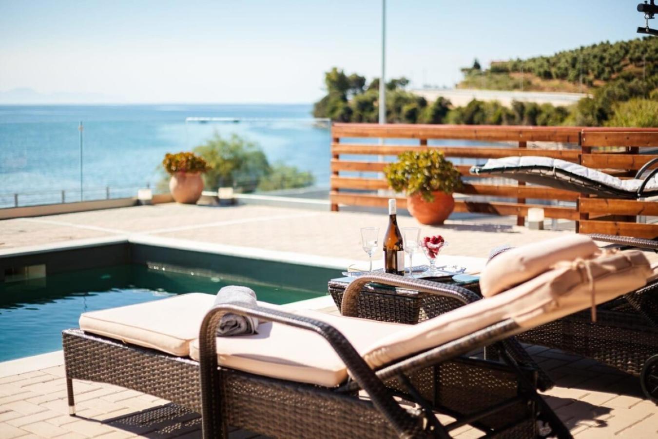 Seaside Summer Bliss - Aurora Luxury Pool Paradise Petalídhion 外观 照片