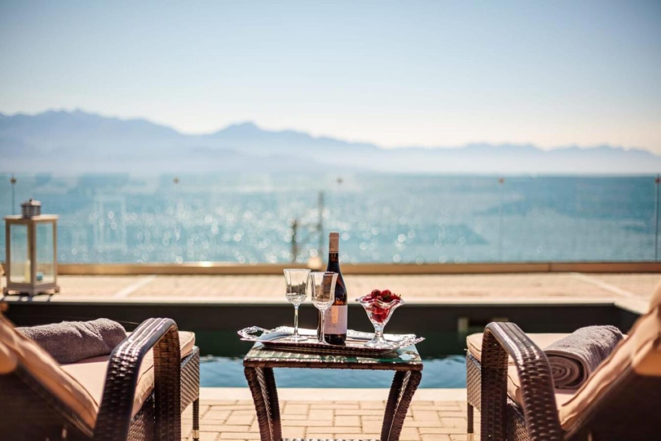 Seaside Summer Bliss - Aurora Luxury Pool Paradise Petalídhion 外观 照片